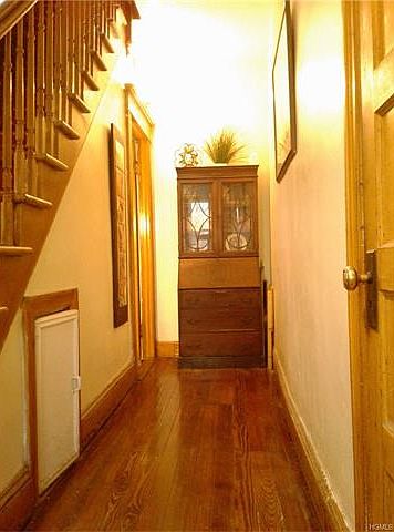 1st image of 392 Prescott St
