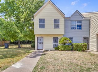 2211 Aspen St, Dallas, TX 75227