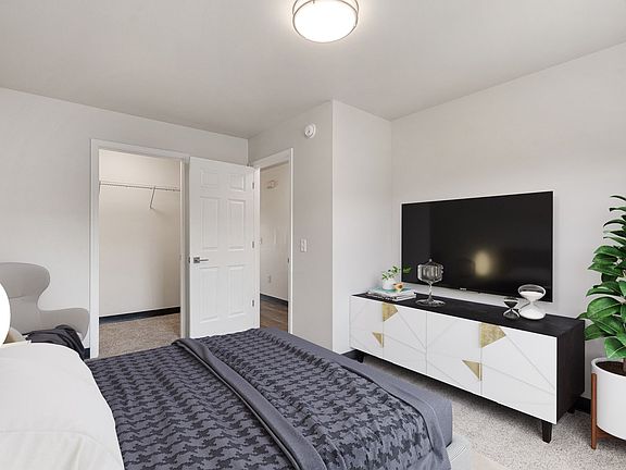 2nd image of 1801 Jackson St #2031