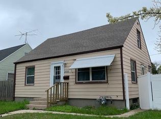 2656 S 30th St, Milwaukee, WI 53215