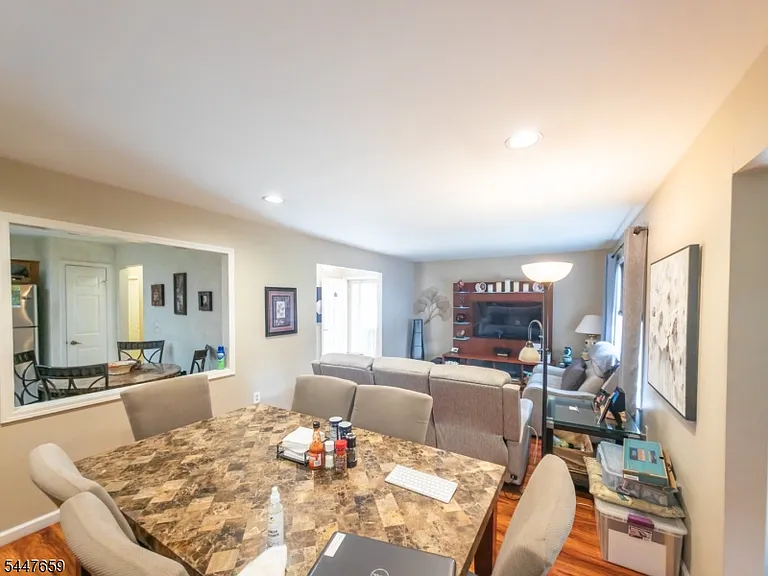 6 Patrick Henry Ct #B — Photo 8