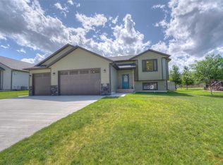 14815 Glenwood Dr, Summerset, SD 57769
