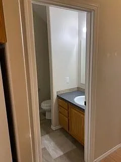 Lower Level 1/2 bath