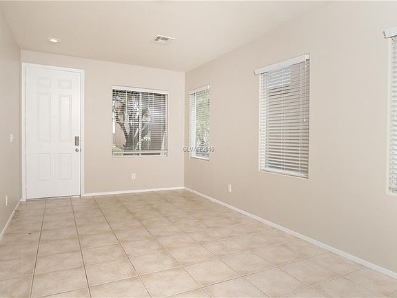 3rd image of 5865 Cape Hatteras Ct