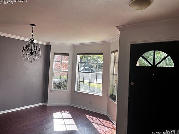 3rd image of 8611 Timber Pl