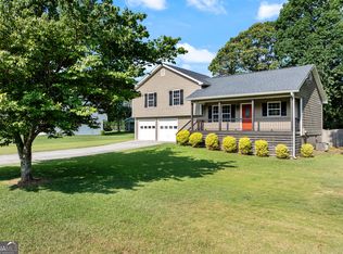 1275 Brookton Dr, Dacula, GA 30019