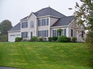 11 Waterloo Cir, Dover, NH 03820