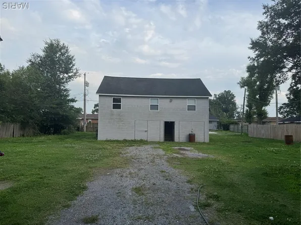 711 E Gladys St, Sikeston, MO 63801