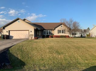 5616 Eagle Point Dr, Racine, WI 53406