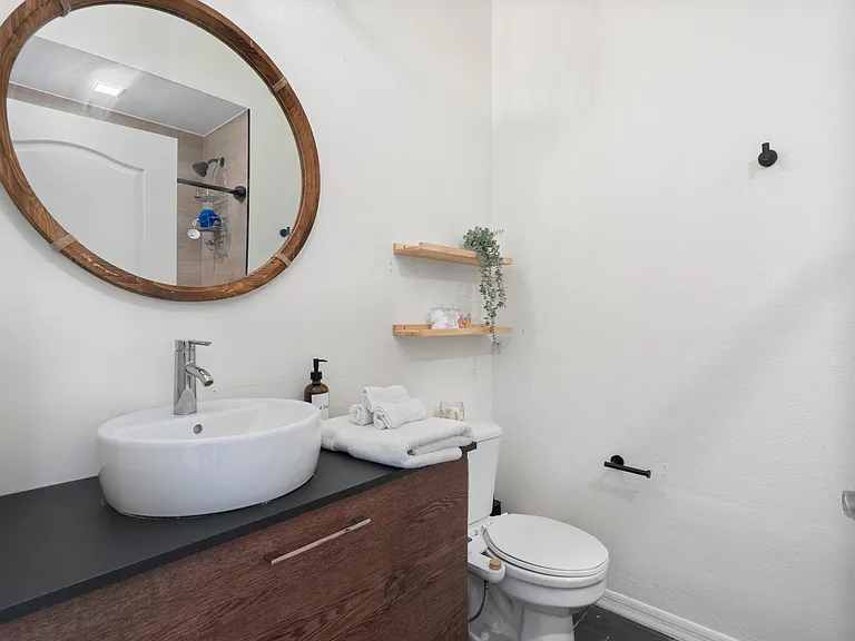 4525 N 22nd St #408 — Photo 12