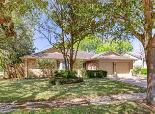 919 Tanglewild Ln, Richmond, TX 77406