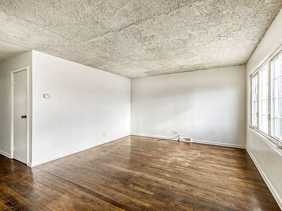 3rd image of 14912 San Francisco Ave