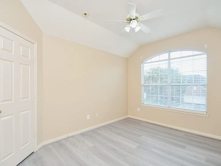 15114 Snow Hill Ct — Photo 22