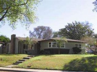 2860 Laramie Rd, Riverside, CA 92506