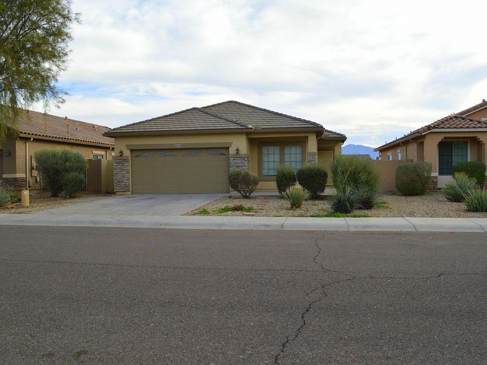 1st image of 10225 W Parkway Dr