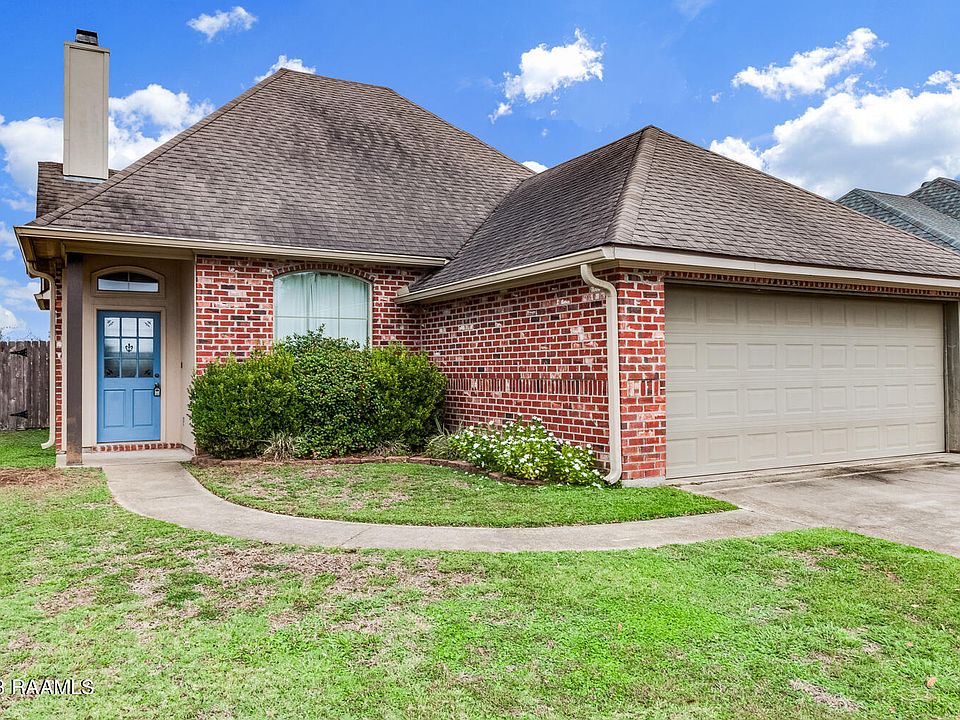 729 Copper Meadows Blvd, Youngsville, LA 70592 Zillow