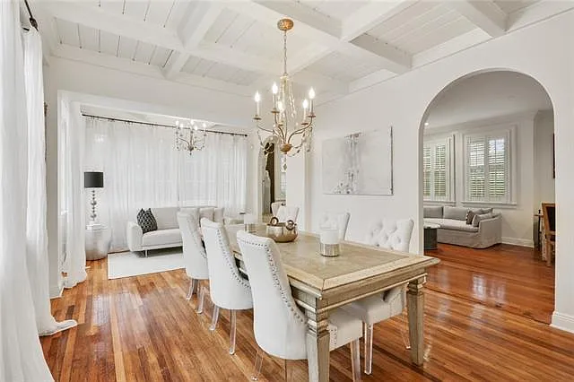2 bed, 2.5 bath, 2100 sqft, $10,000 — Photo 4