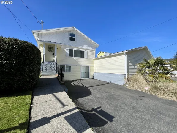 665 Clearlake Ave, Winchester Bay, OR 97467