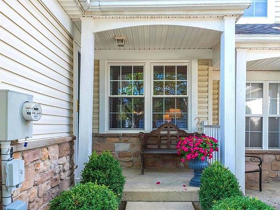 3rd image of 1674 Rockcress Dr