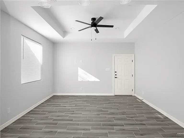 504 N Onyx Ave #3 — Photo 6