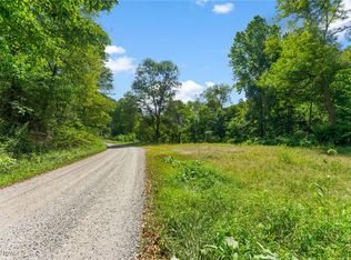 1010 Hibbetts Mill Rd, Wellsville, OH 43968