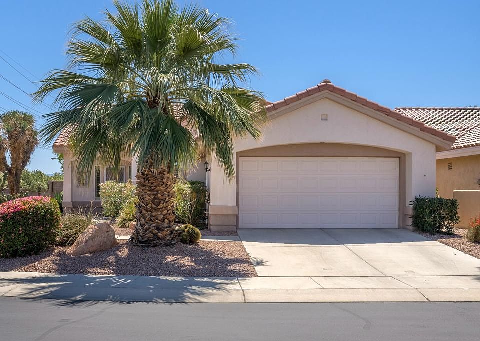 1st image of 78983 Waterford Ln