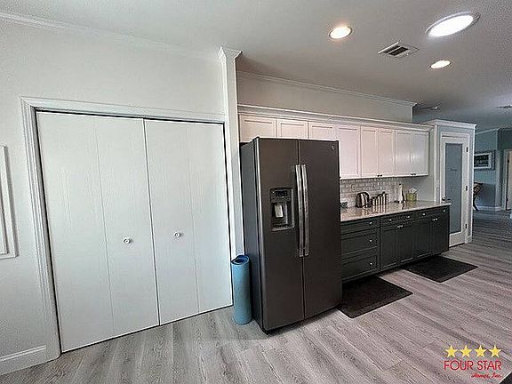 3rd image of 348 Casa Grande