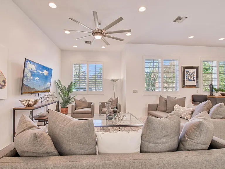Sandsal Cir — Photo 13
