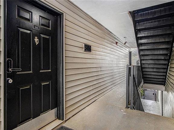 4th image of 2657 Lenox Rd NE #C38