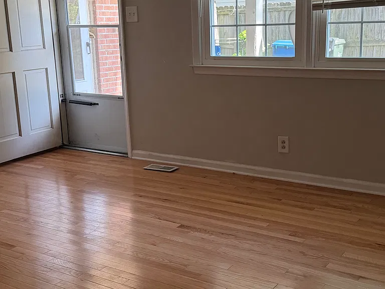 1116 N Duke St #A — Photo 2