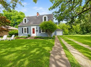 105 S Seymour Ave, Grayslake, IL 60030