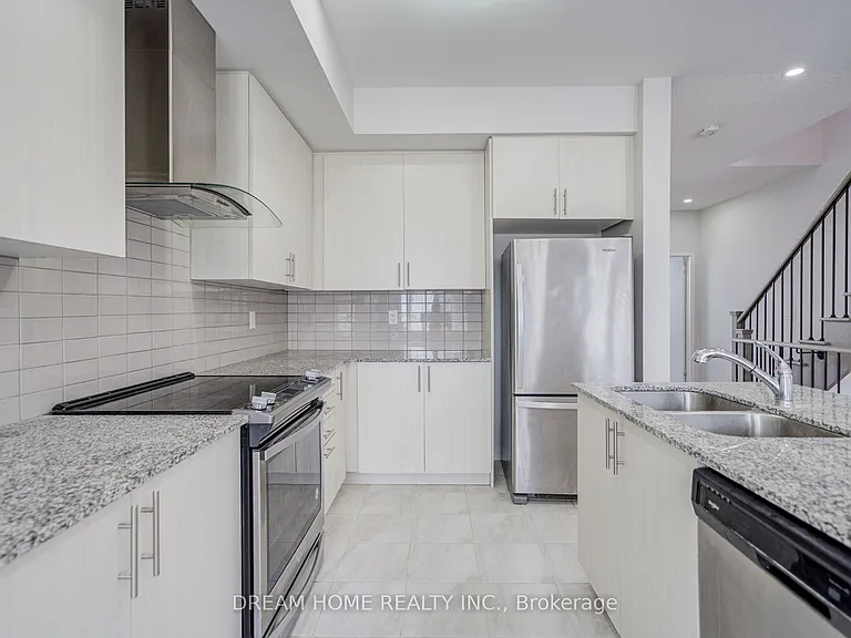 7 Heswall Ln — Photo 14