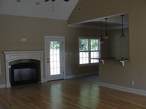 1st image of 882 38th Ave NE