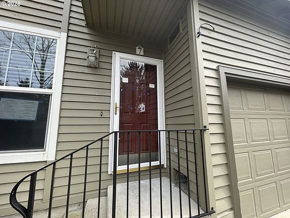 4th image of 19189 SE Yamhill St APT 7