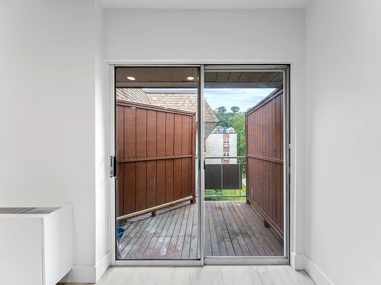 1111 River Rd #F25 — Photo 11