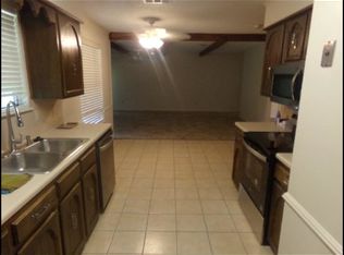 820 N Shackleford Rd, Little Rock, AR 72211