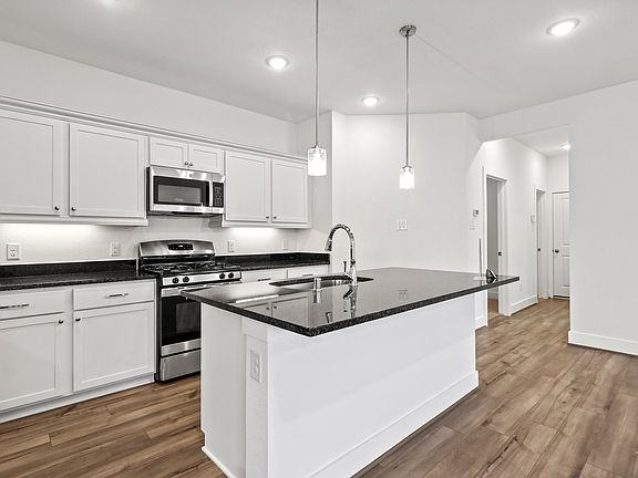 4th image of 21636 Alberta Forest Cir