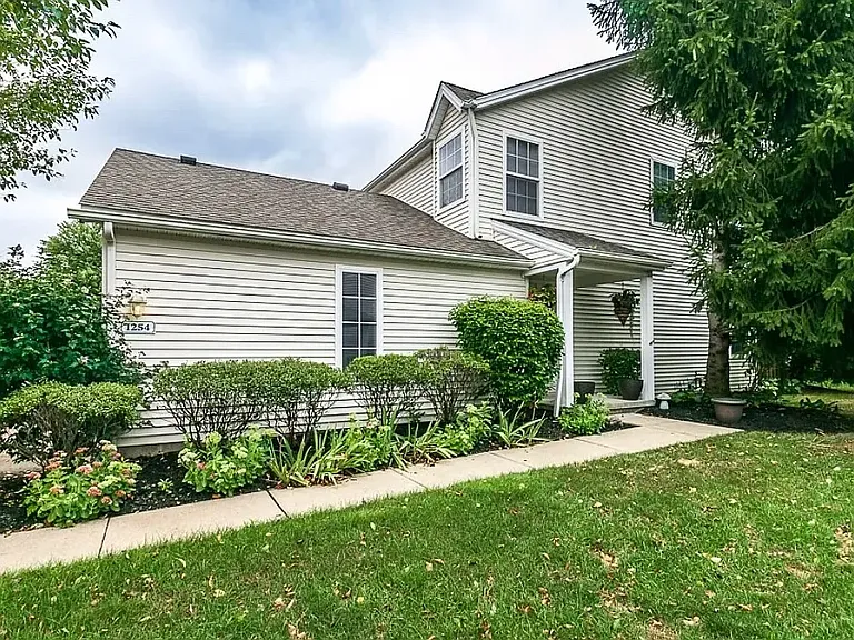 1254 Meadow Run — Photo 2