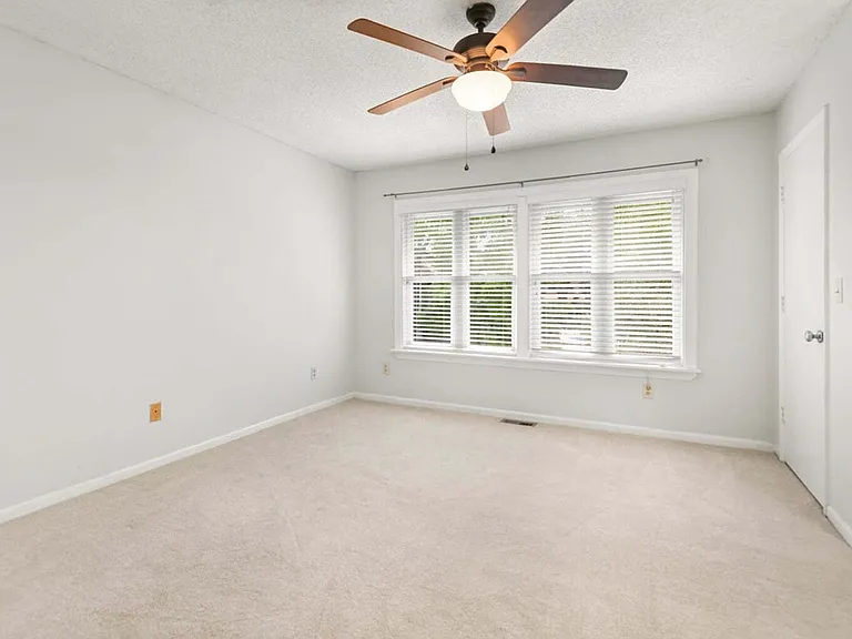 1161 Shadow Lake Cir #E — Photo 14