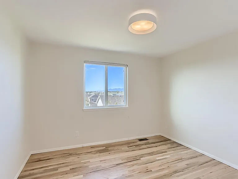 5702 Blue Mountain Cir — Photo 17