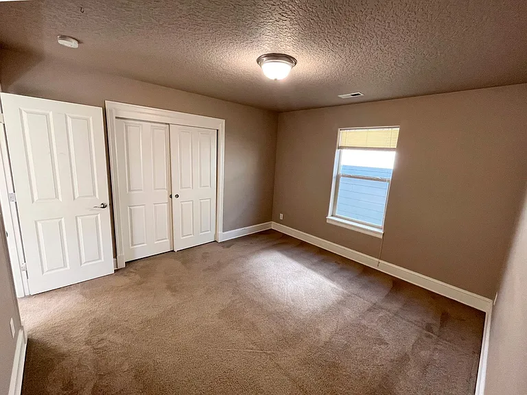 13597 SW King Lear Way — Photo 13