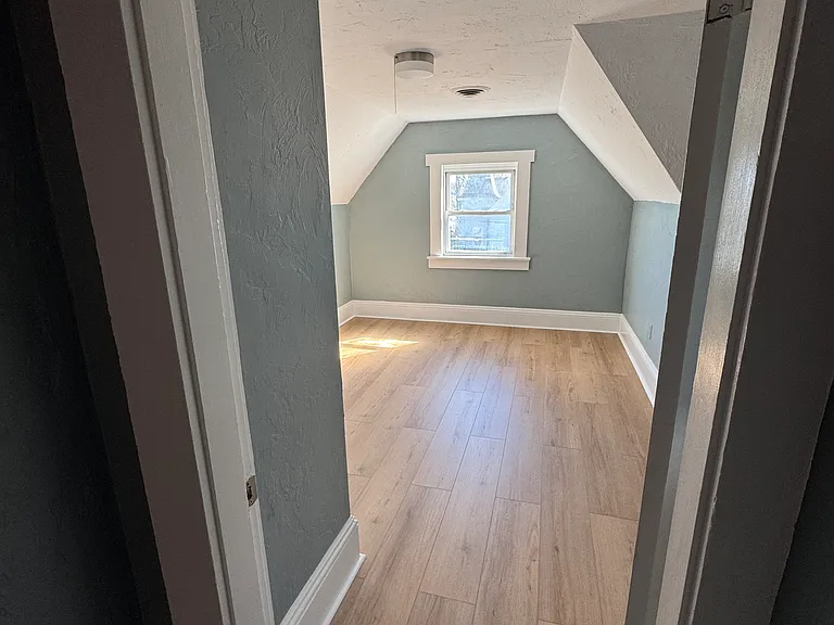 638 N Main St #3 — Photo 6