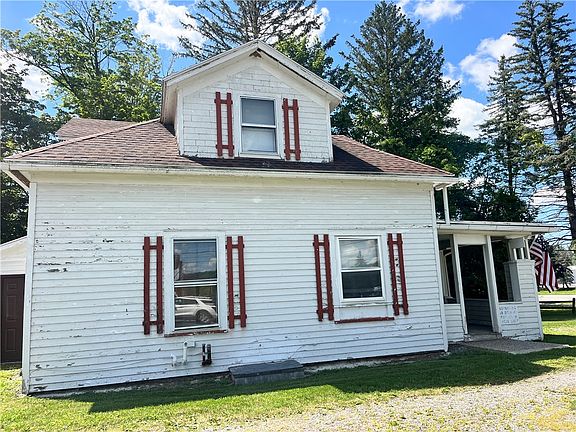5th image of 8659 Main St