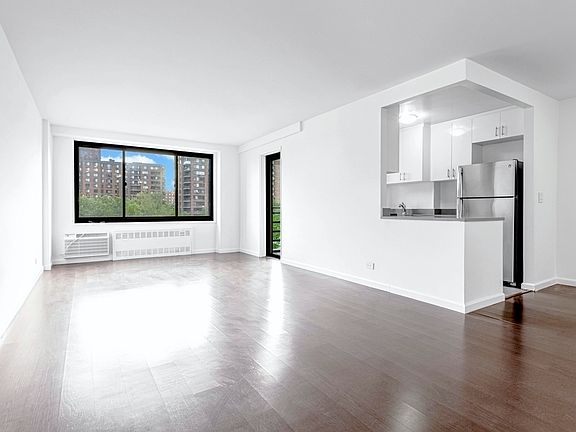 3rd image of 470 Lenox Ave APT 7S