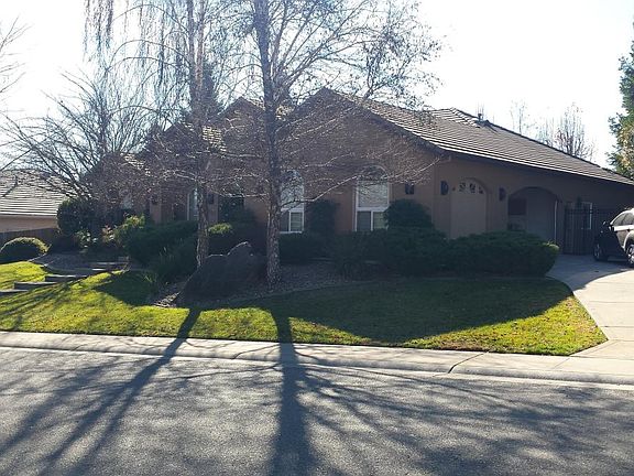 3rd image of 3697 Mira Loma Dr