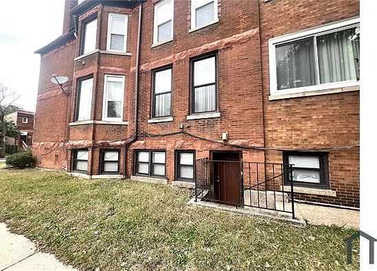 2nd image of 2701 E 75th Pl #G