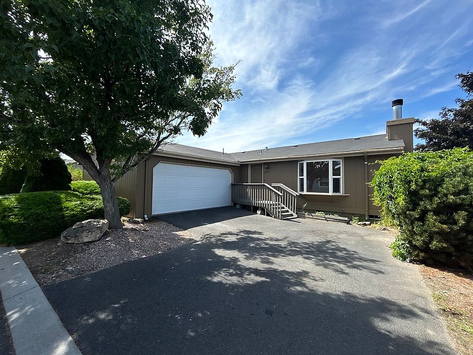 1st image of 2545 SW Yarrow Creek Dr
