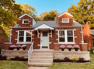 834 Sanders Pl, Saint Louis, MO