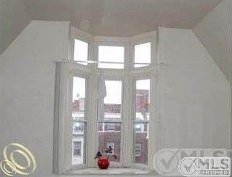 Inside-Bay Windo.jpg