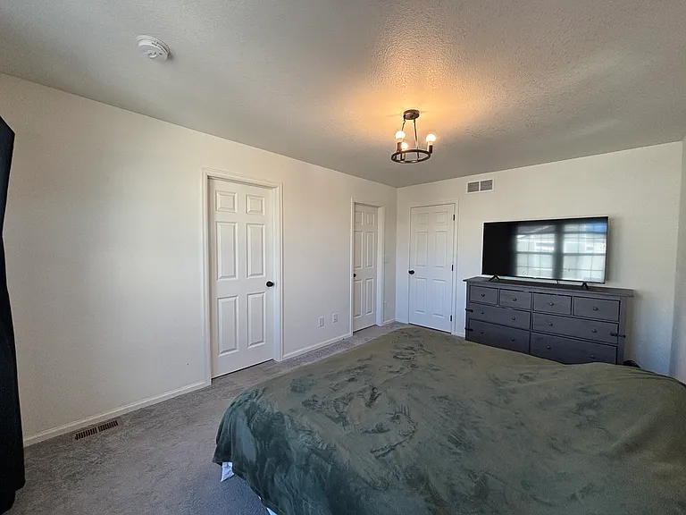 10054 Zeno St — Photo 7
